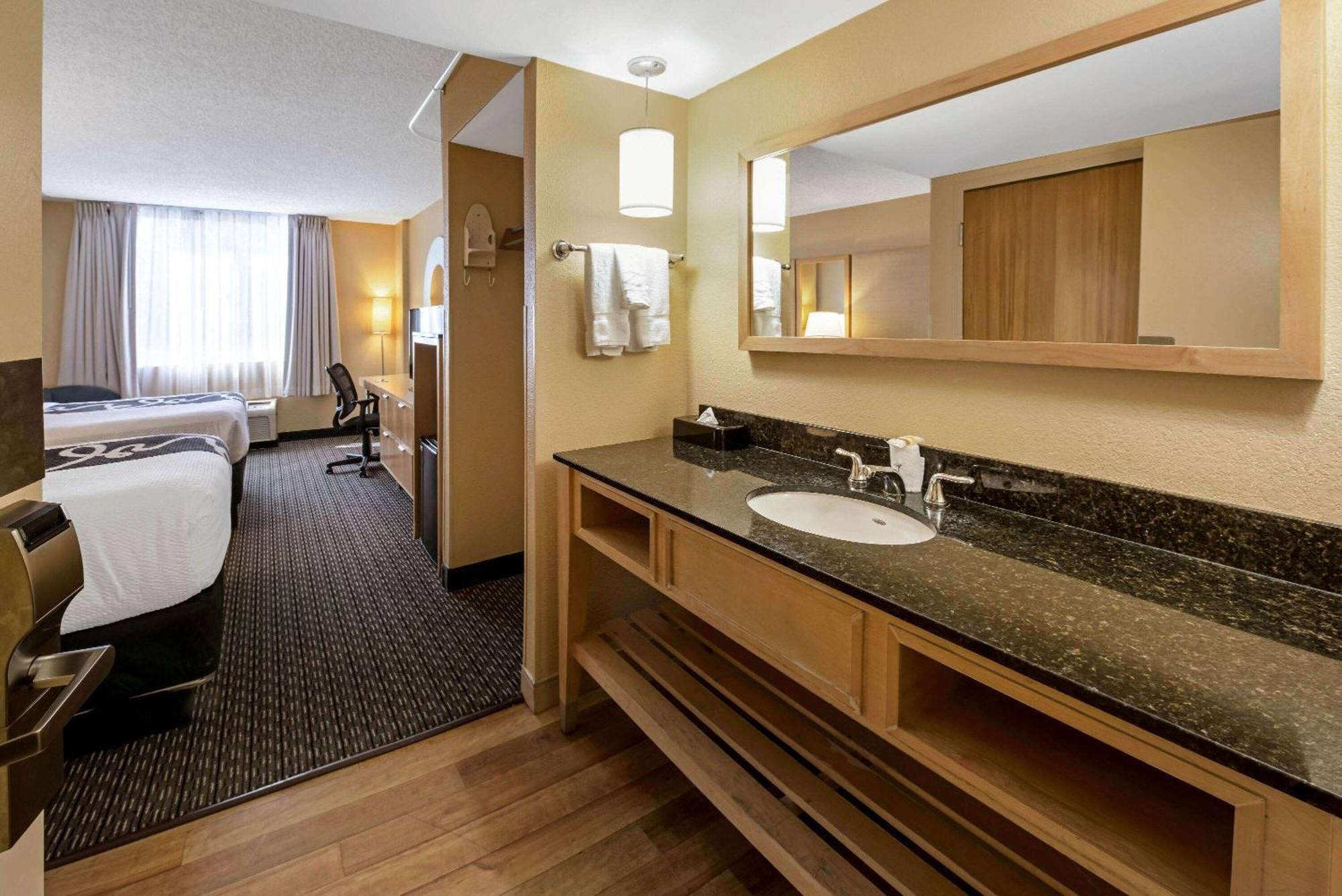 La Quinta By Wyndham West Palm Beach Airport Exterior foto