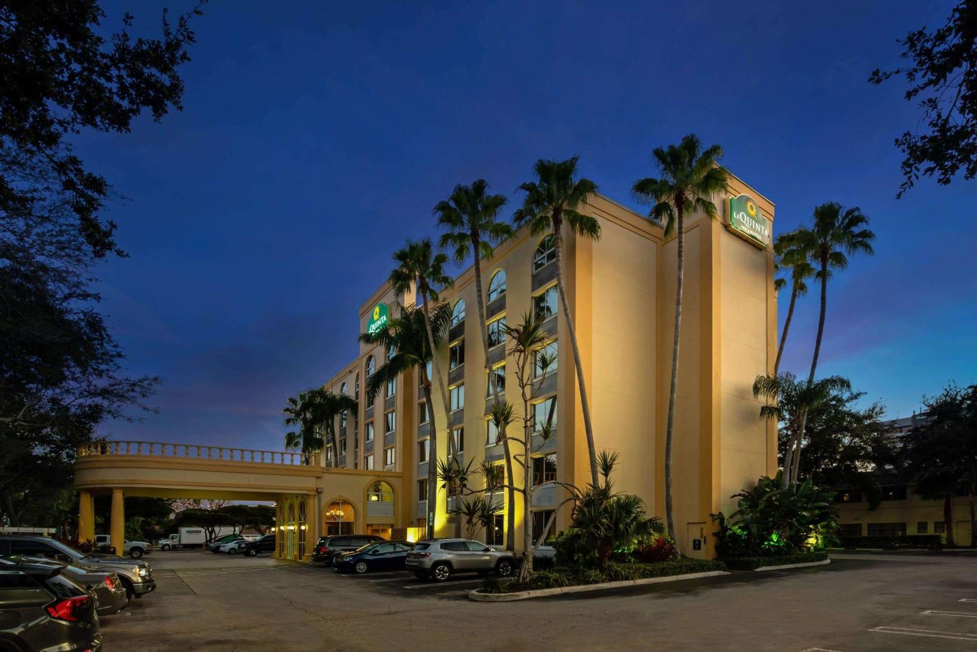 La Quinta By Wyndham West Palm Beach Airport Exterior foto